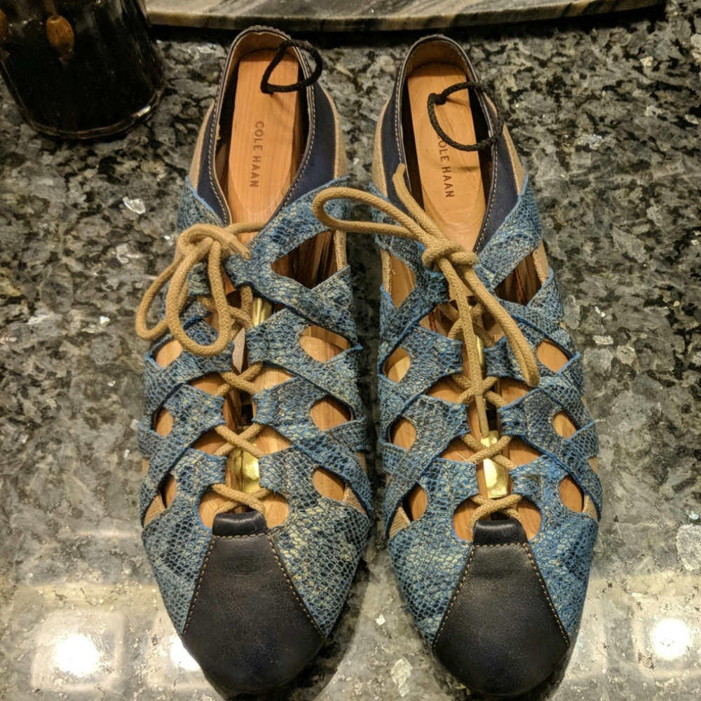 5/48 Saks Fifth Avenue Lace Up Flats